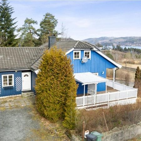 Blue House Brevik Porsgrunn Hotell Eksteriør bilde